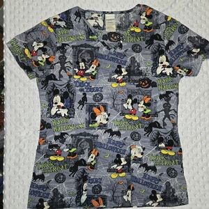 Disney Halloween Scrub Top Womens XS Minnie & Mickey Mouse Trick or Treat